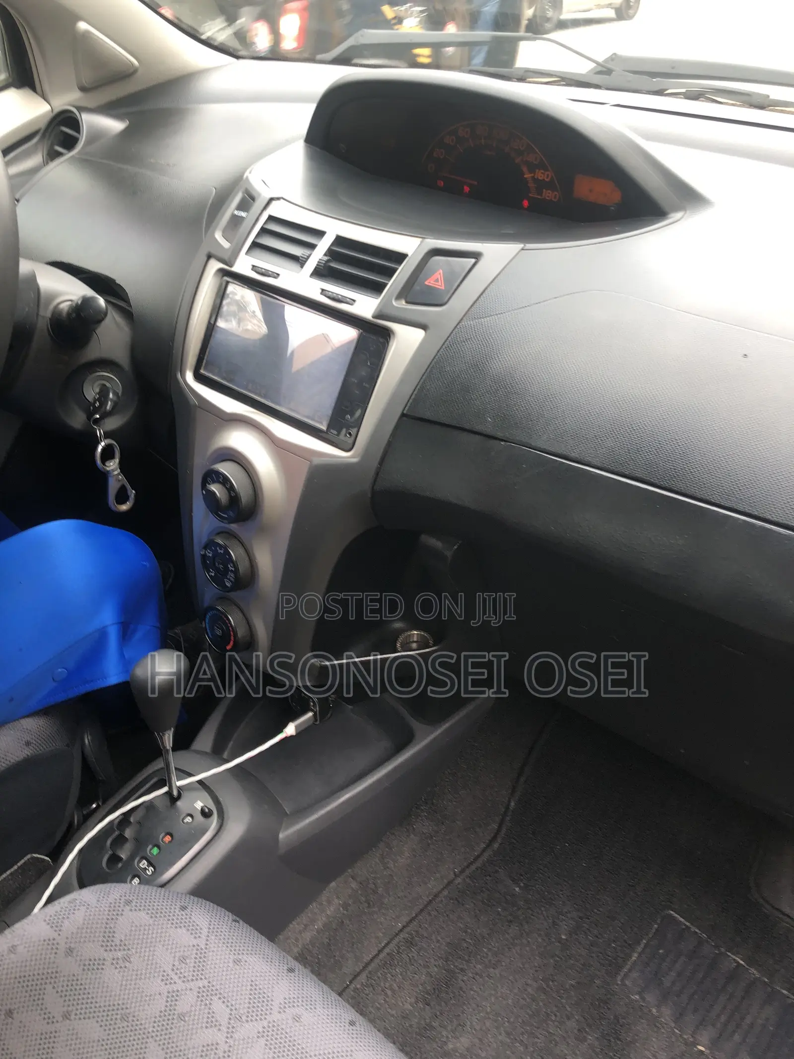 Toyota Vitz 2010 Black