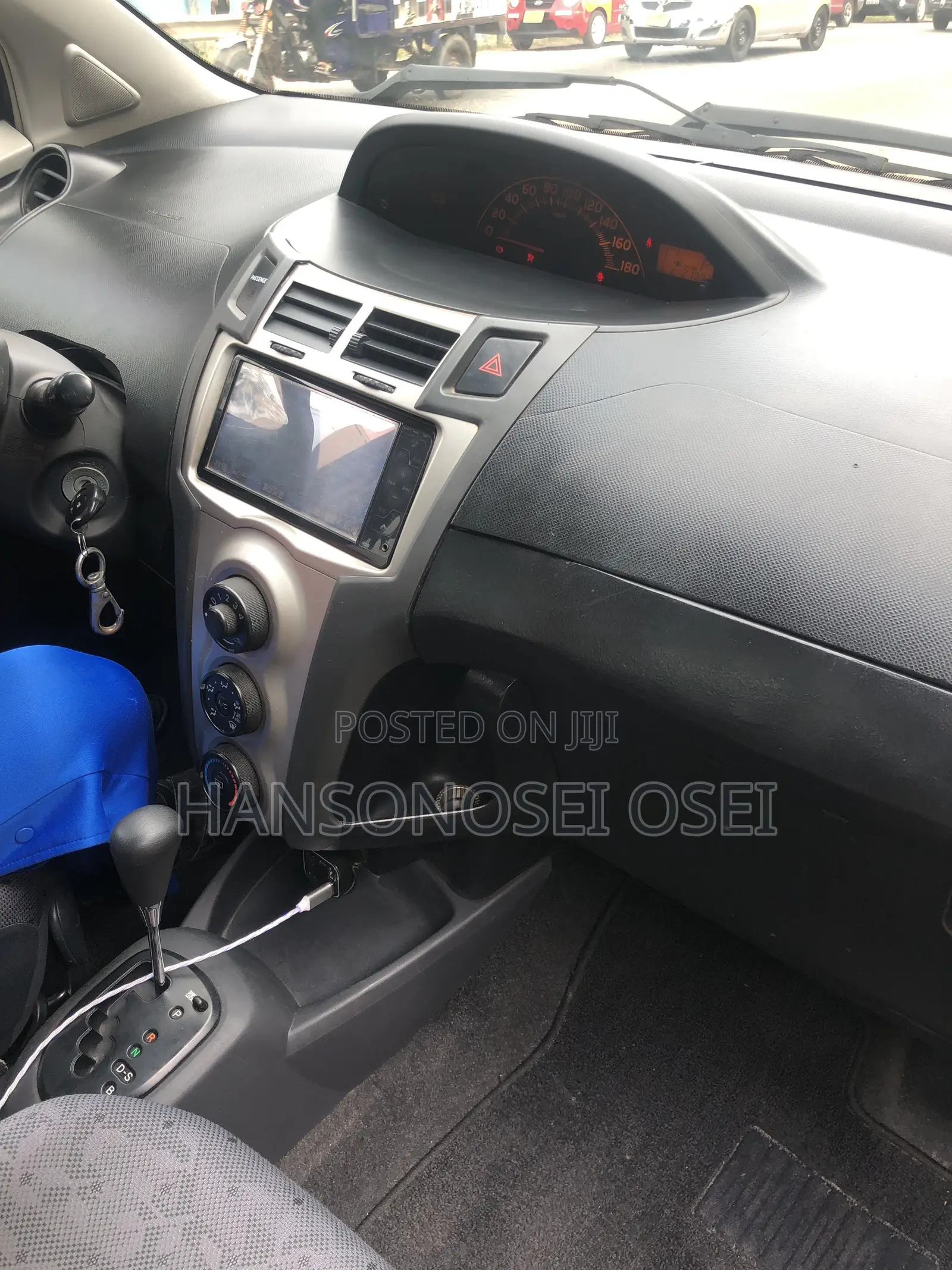 Toyota Vitz 2010 Black