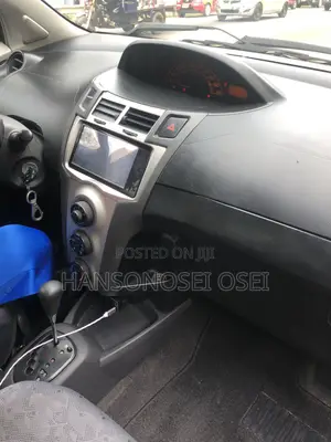 Toyota Vitz 2010 Black