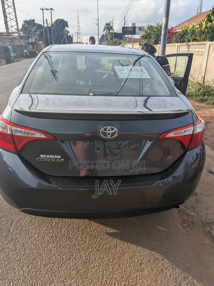 Toyota Corolla S 4dr Sedan (1.8L 4cyl CVT) 2016 Gray