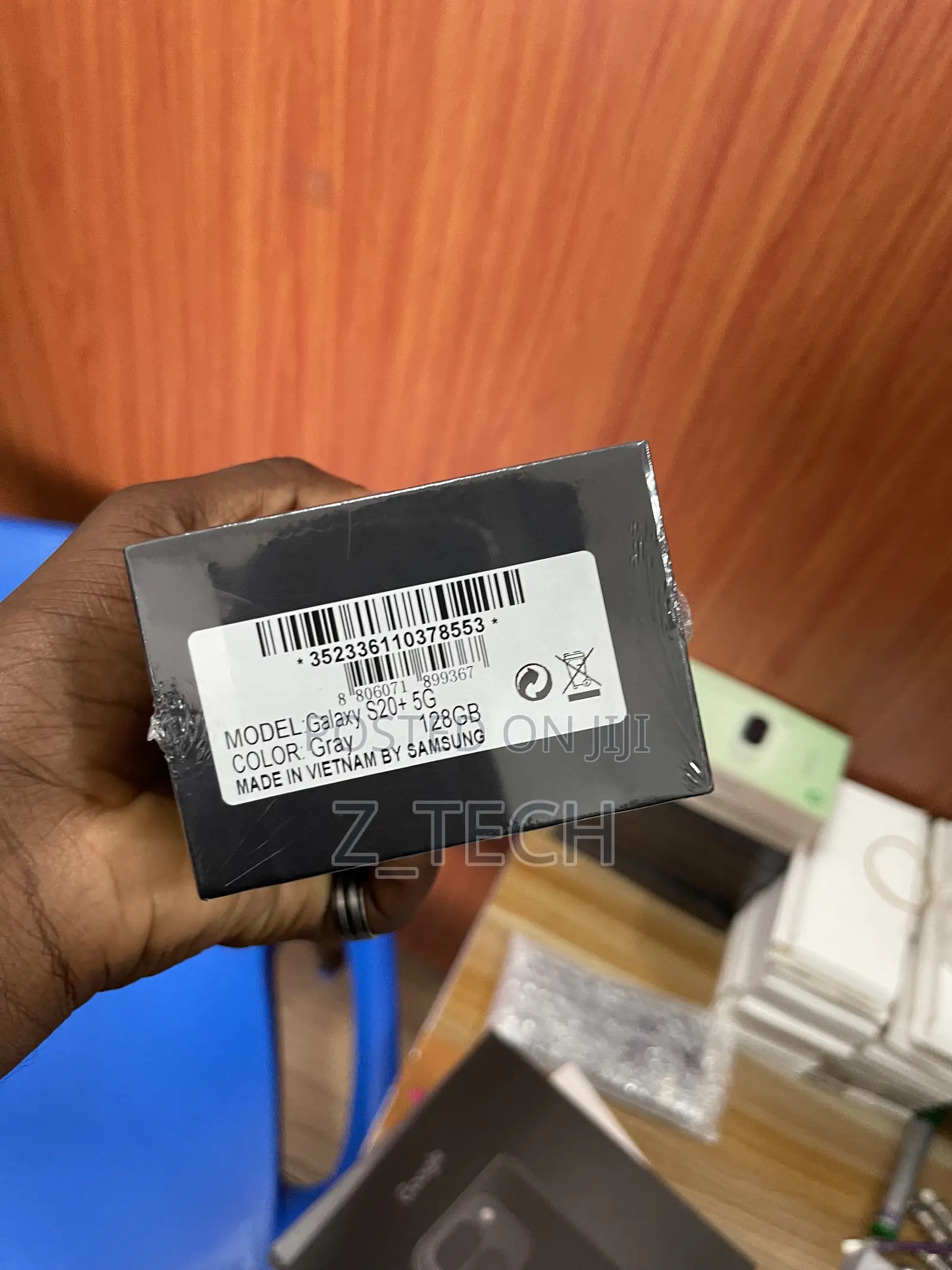 New Samsung Galaxy S20+ 5G 128 GB Black