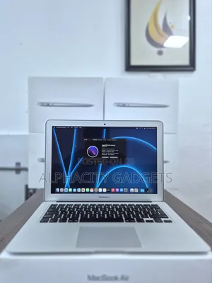 Laptop Apple MacBook Air 2012 4GB Intel Core i5 SSD 256GB