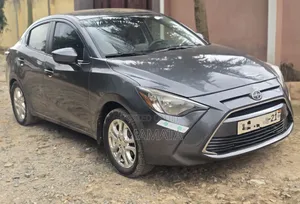 Toyota Yaris iA 1.5 FWD 2016 Gray