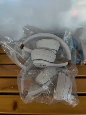 Beats Solo 4 - Bluetooth Wireless on-Ear Headphones