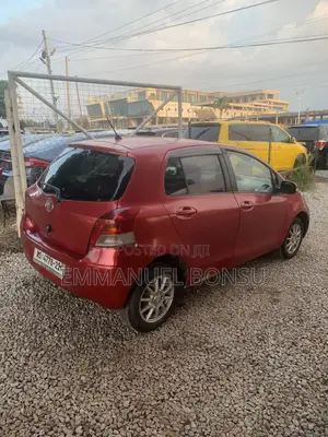 Toyota Vitz 1.5 FWD 3dr 2010 Red