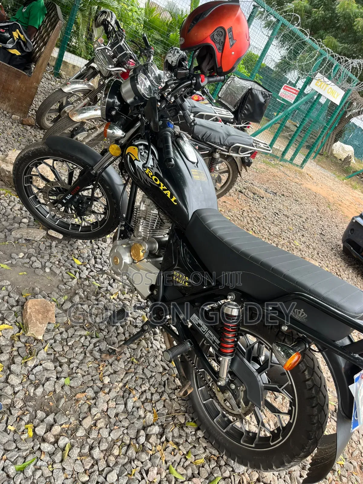 New Royal RY125 2026 Black