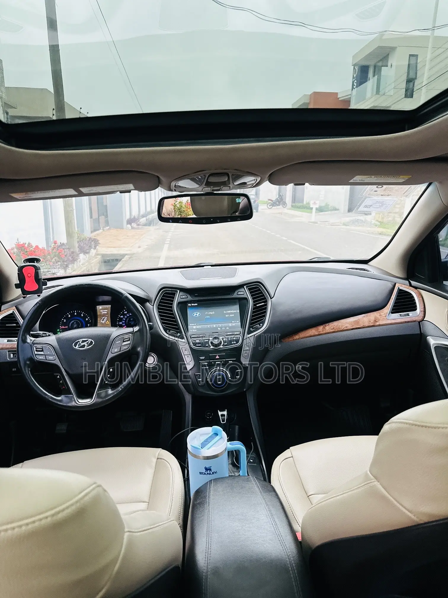 Hyundai Santa Fe 2013 Red