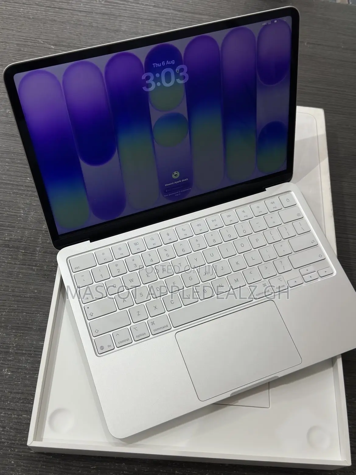 Laptop Apple MacBook Neo 2026 8GB SSD 256GB