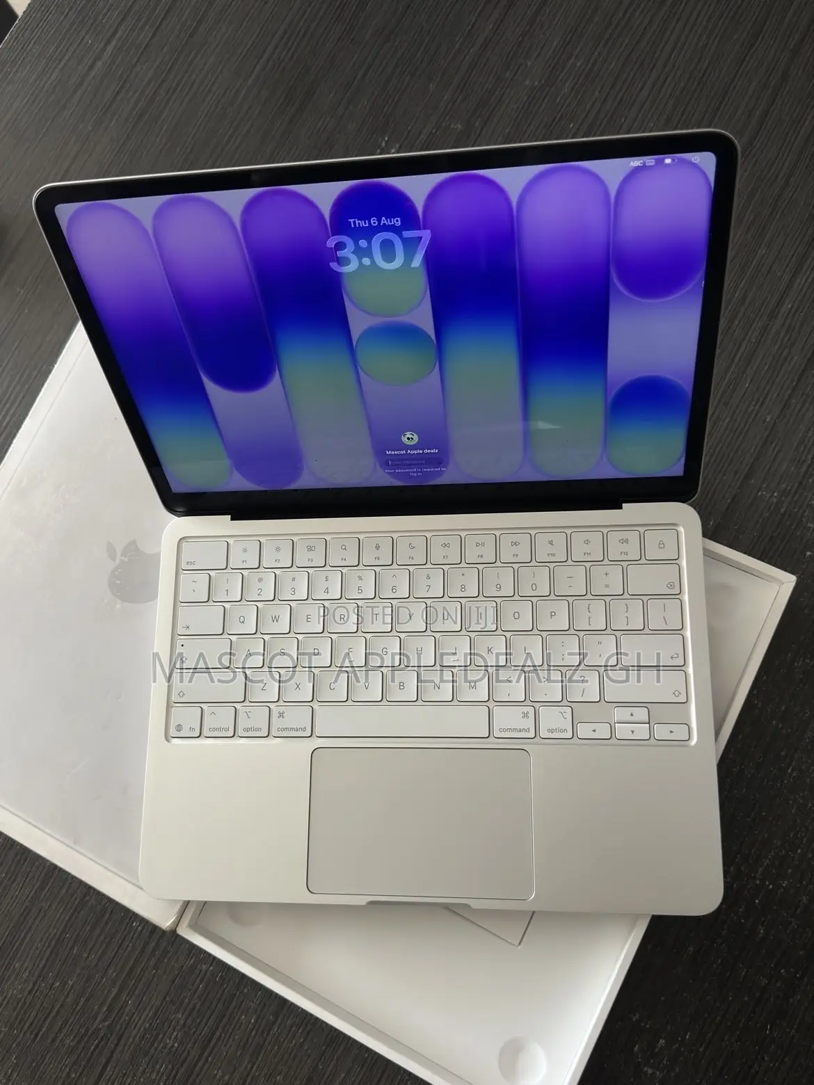 Laptop Apple MacBook Neo 2026 8GB SSD 256GB