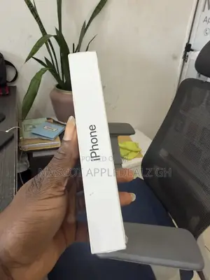 New Apple iPhone 17e 256 GB Black