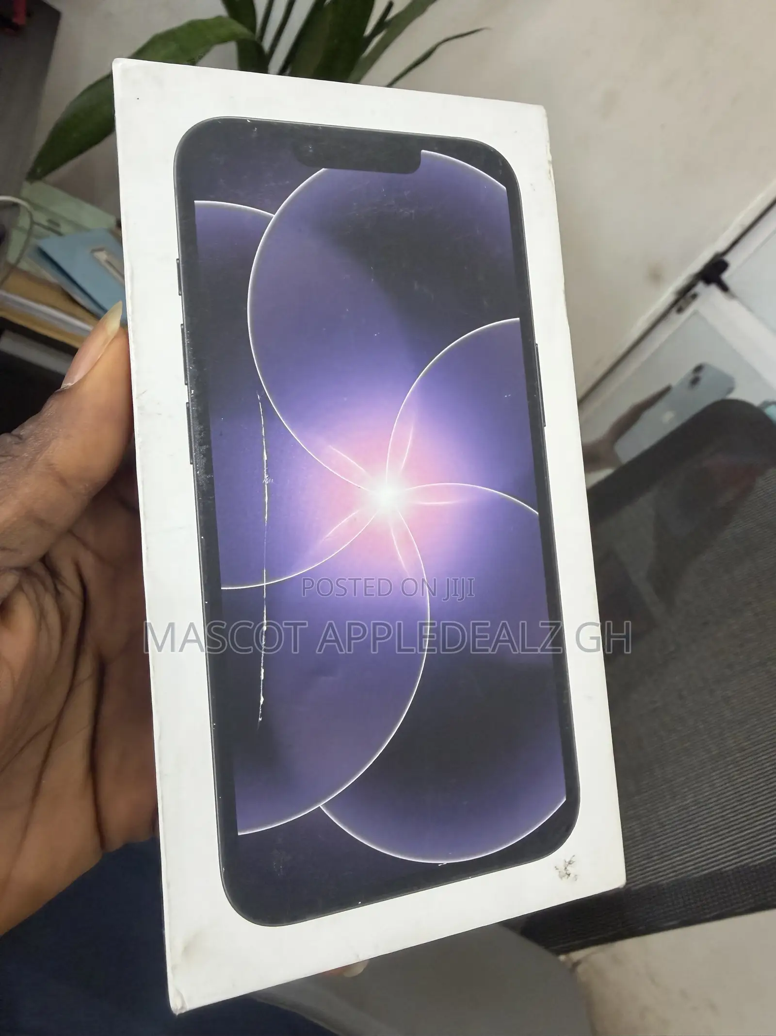 New Apple iPhone 17e 256 GB Black