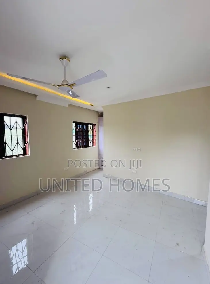 2bdrm House in Awoshie for sale