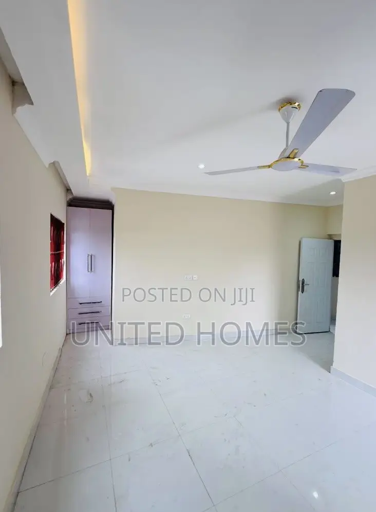 2bdrm House in Awoshie for sale
