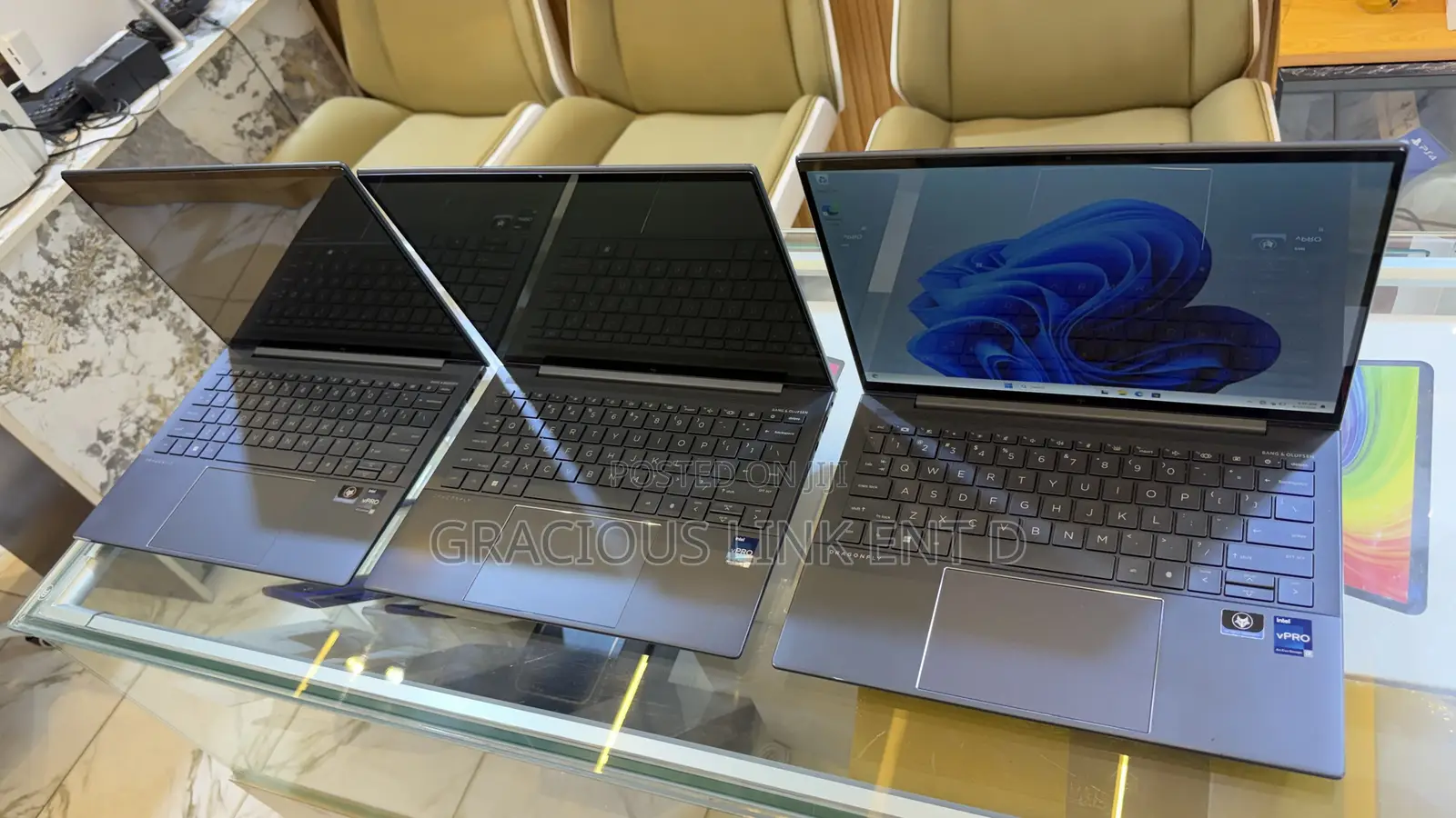 Laptop HP Dragonfly G3 16GB Intel Core i7 SSD 256GB