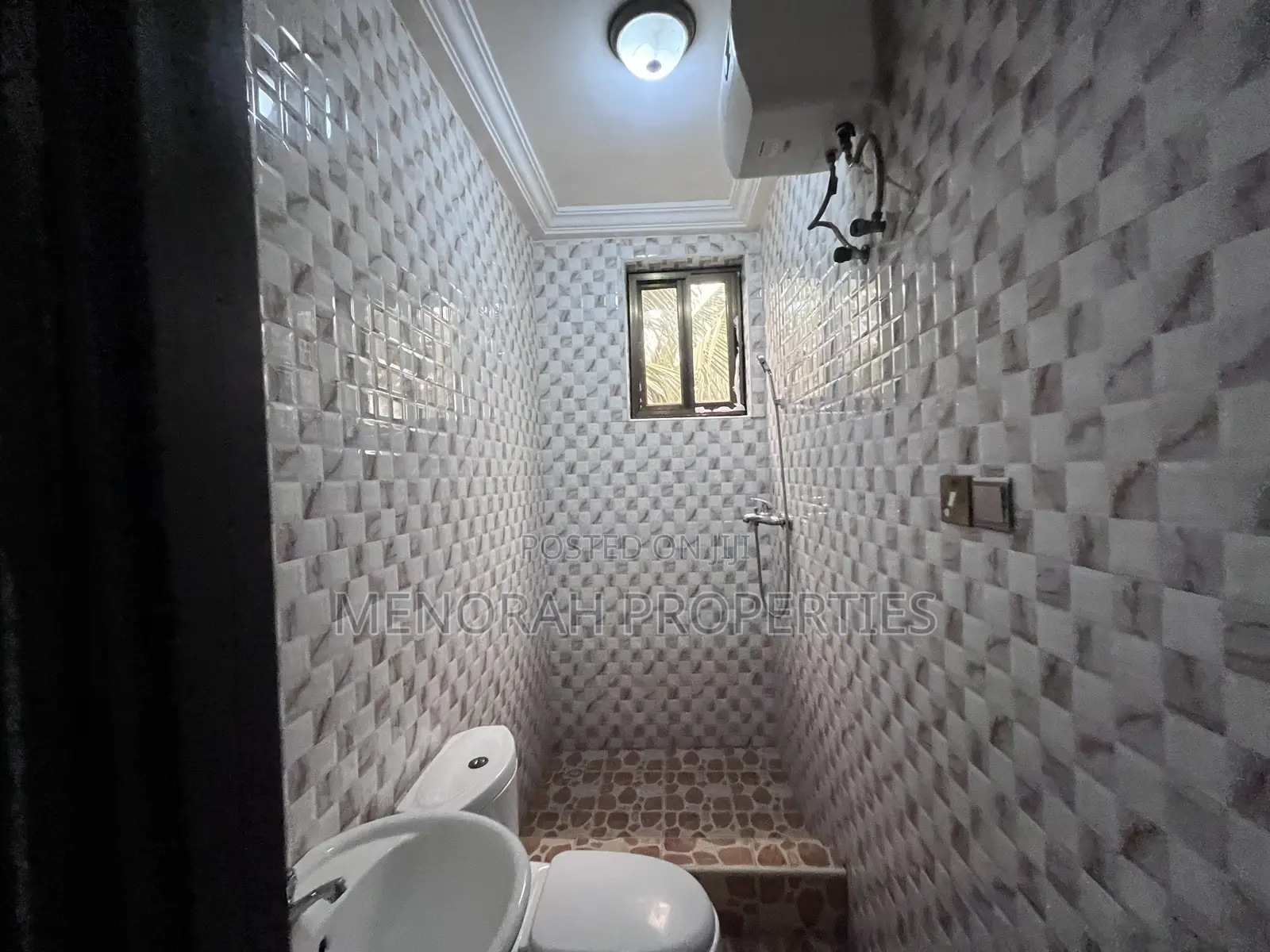 2bdrm Apartment in Adenta Amrahia for rent