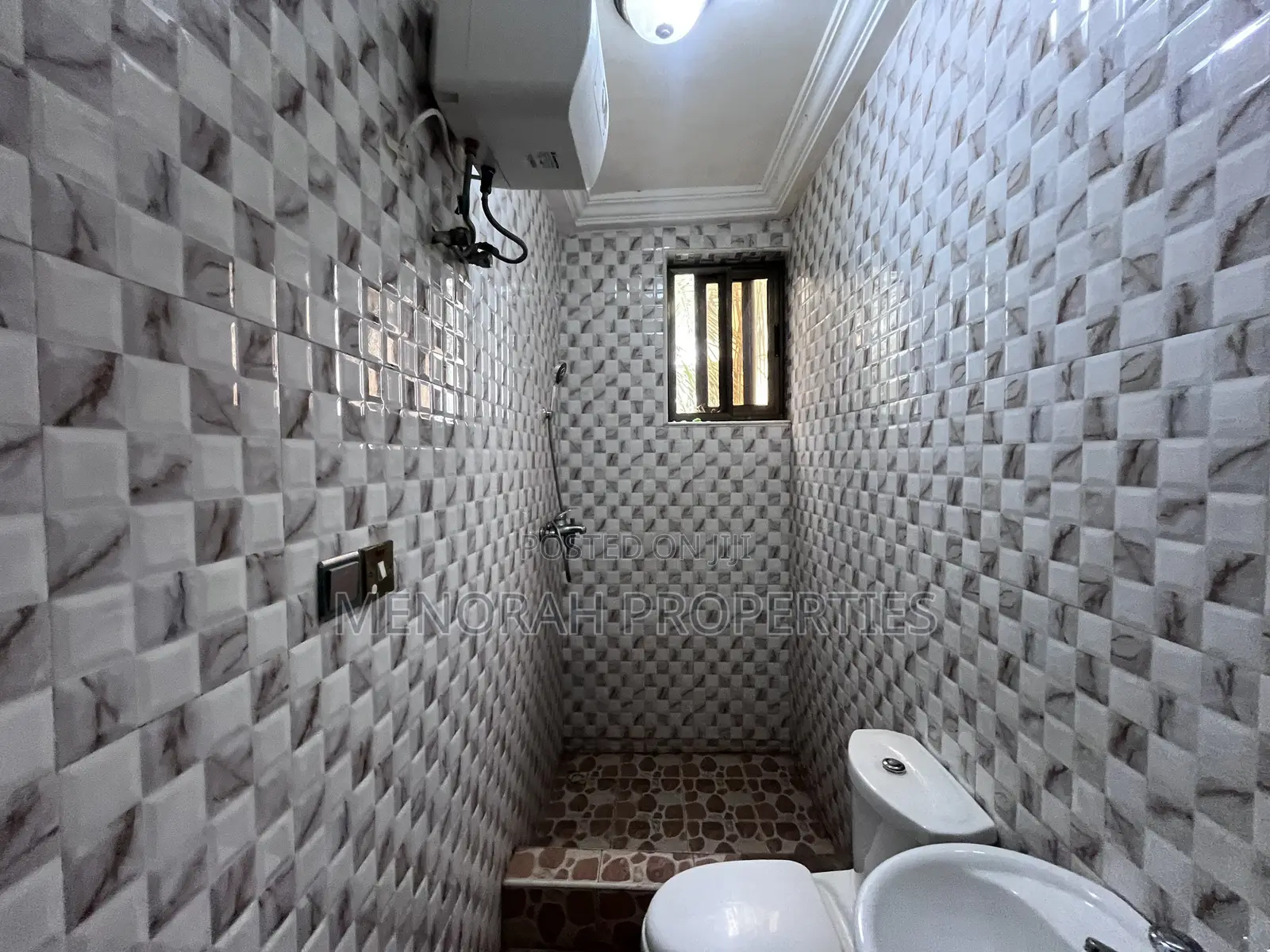 2bdrm Apartment in Adenta Amrahia for rent
