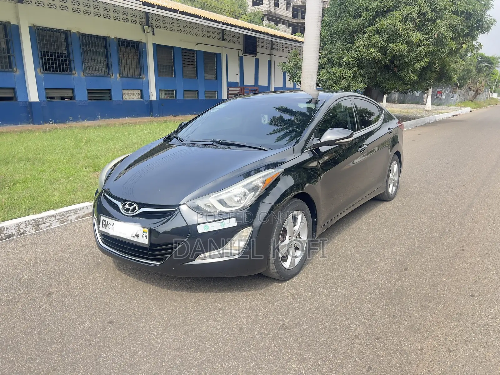 Hyundai Elantra Limited Sedan FWD (1.8L 4cyl 6A) 2016 Black