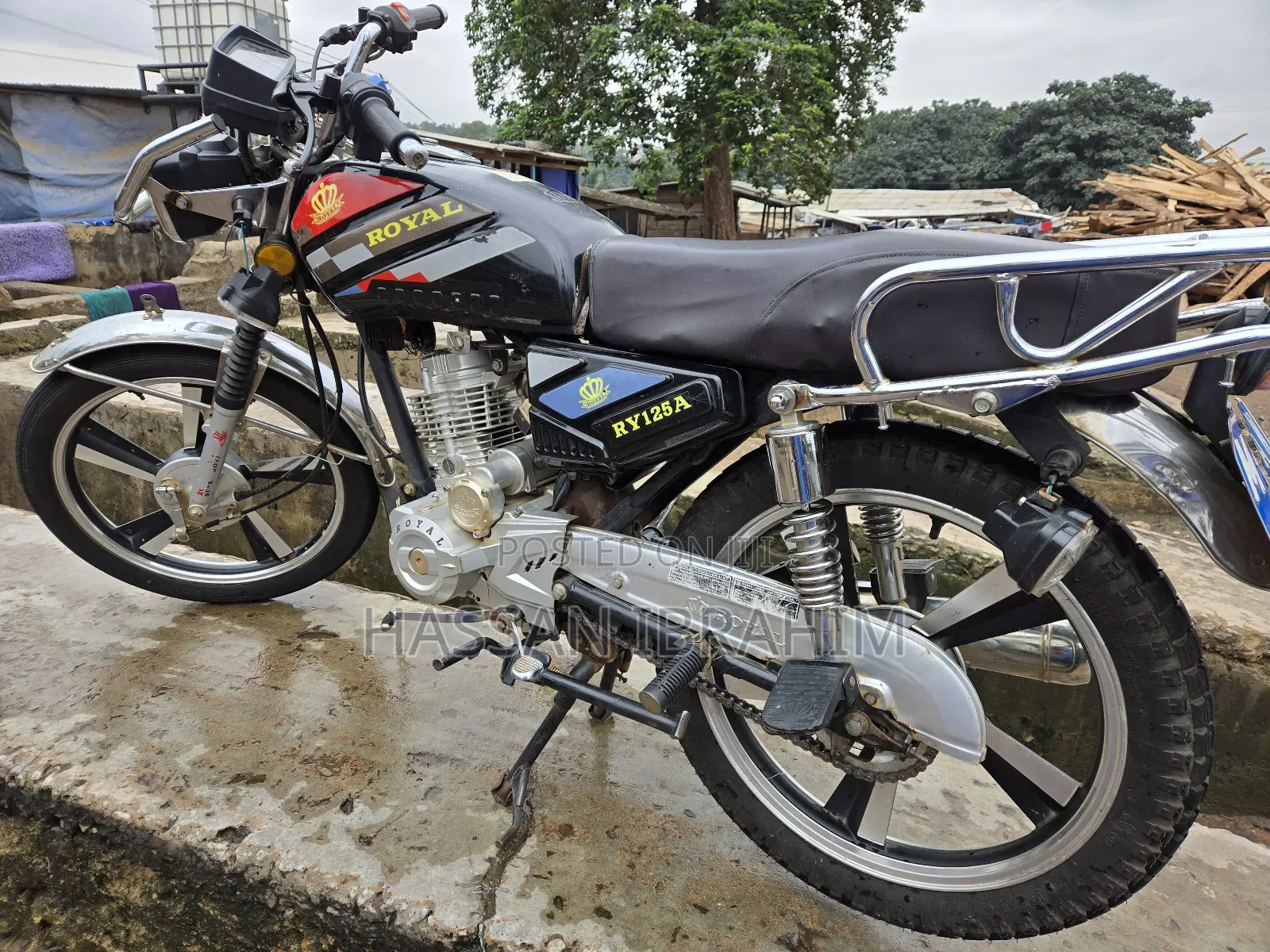 Royal Motorcycle 2022 Black