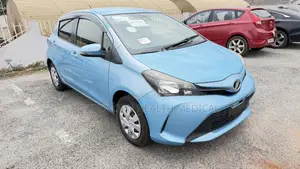 Toyota Vitz 1.0 FWD 5dr 2016 Blue