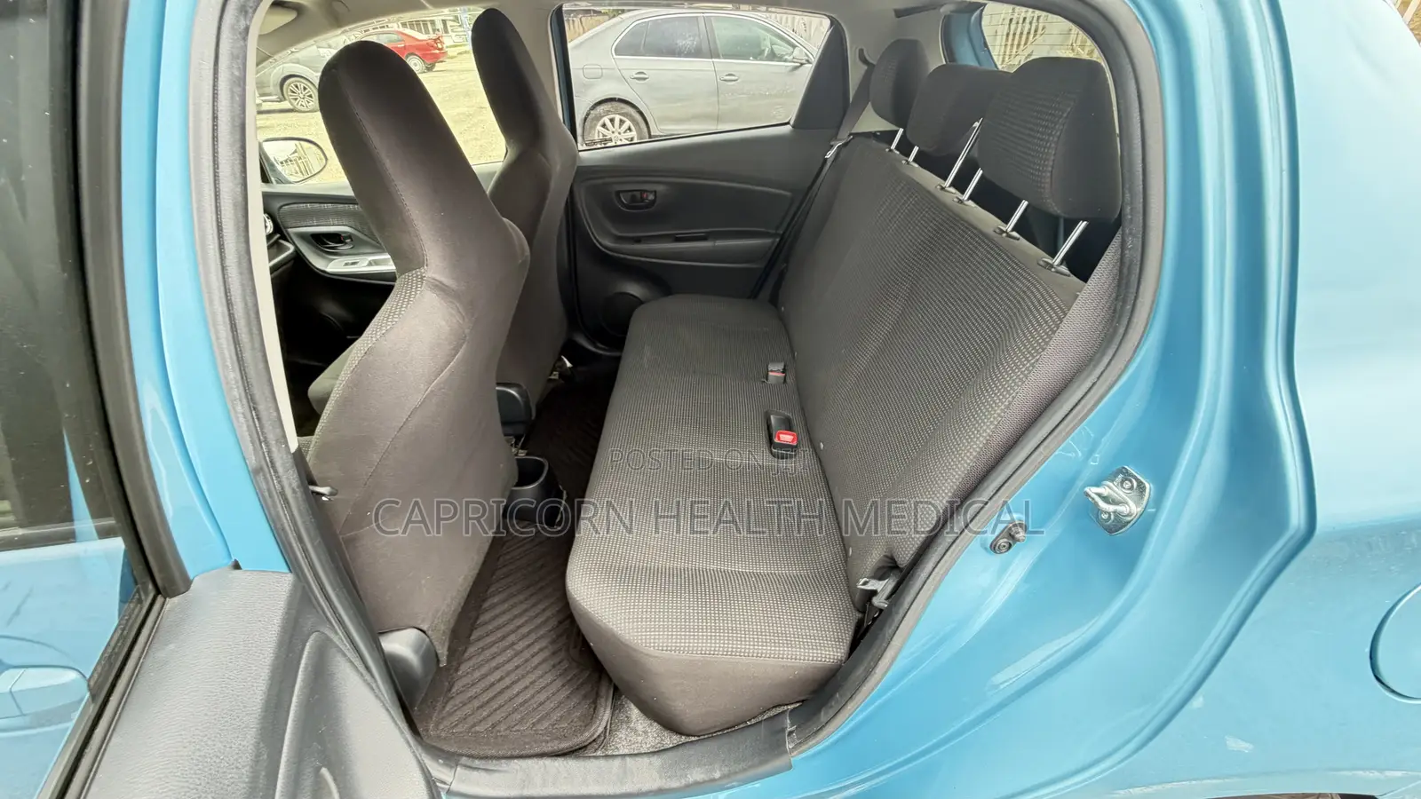 Toyota Vitz 1.0 FWD 5dr 2016 Blue