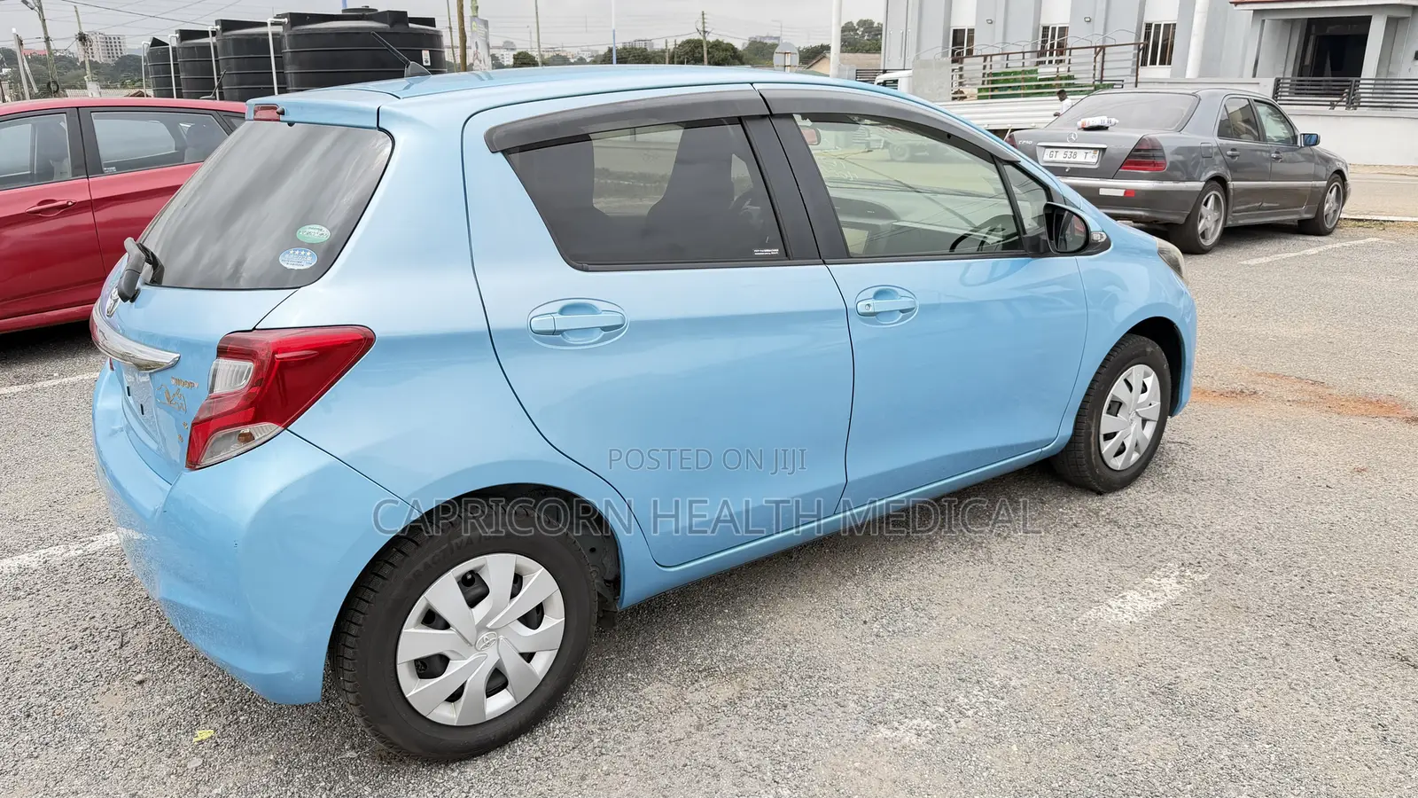Toyota Vitz 1.0 FWD 5dr 2016 Blue