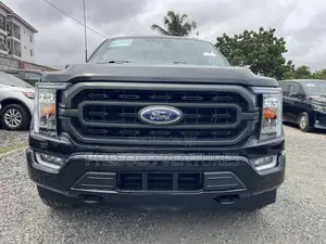 Ford F-150 XLT 2022 Black