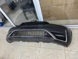 Honda CRV 2018 Front Bumper Complete Foreign Used