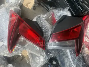 Hyundai Elantra 2022 Taillight Pair