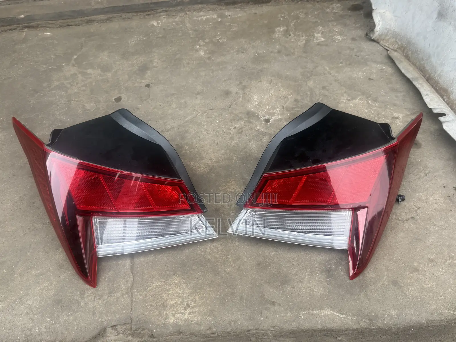 Hyundai Elantra 2022 Taillight Pair