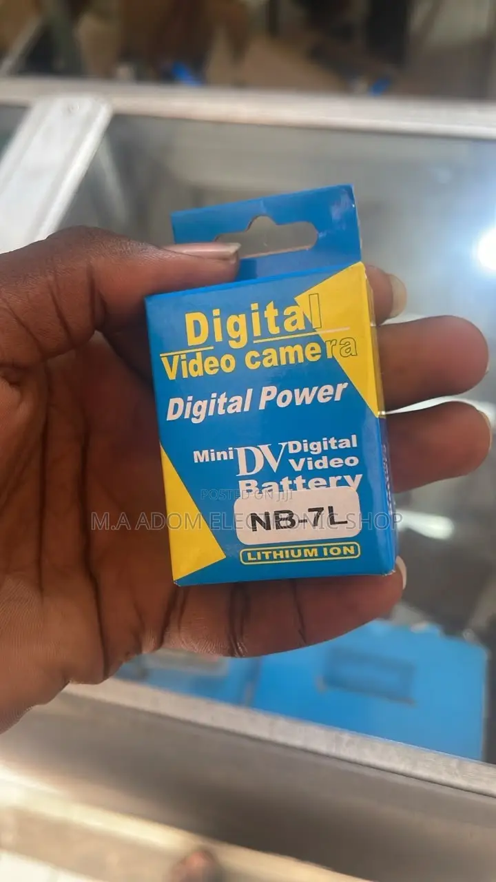 NB 7L Rechargeable Battery
