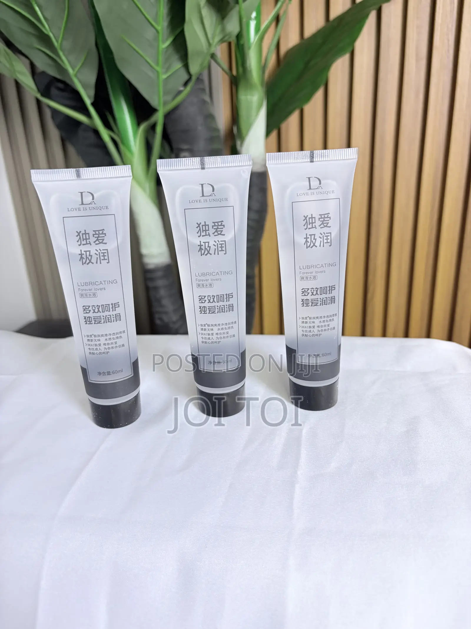 Love Is Unique Mini Lubricant