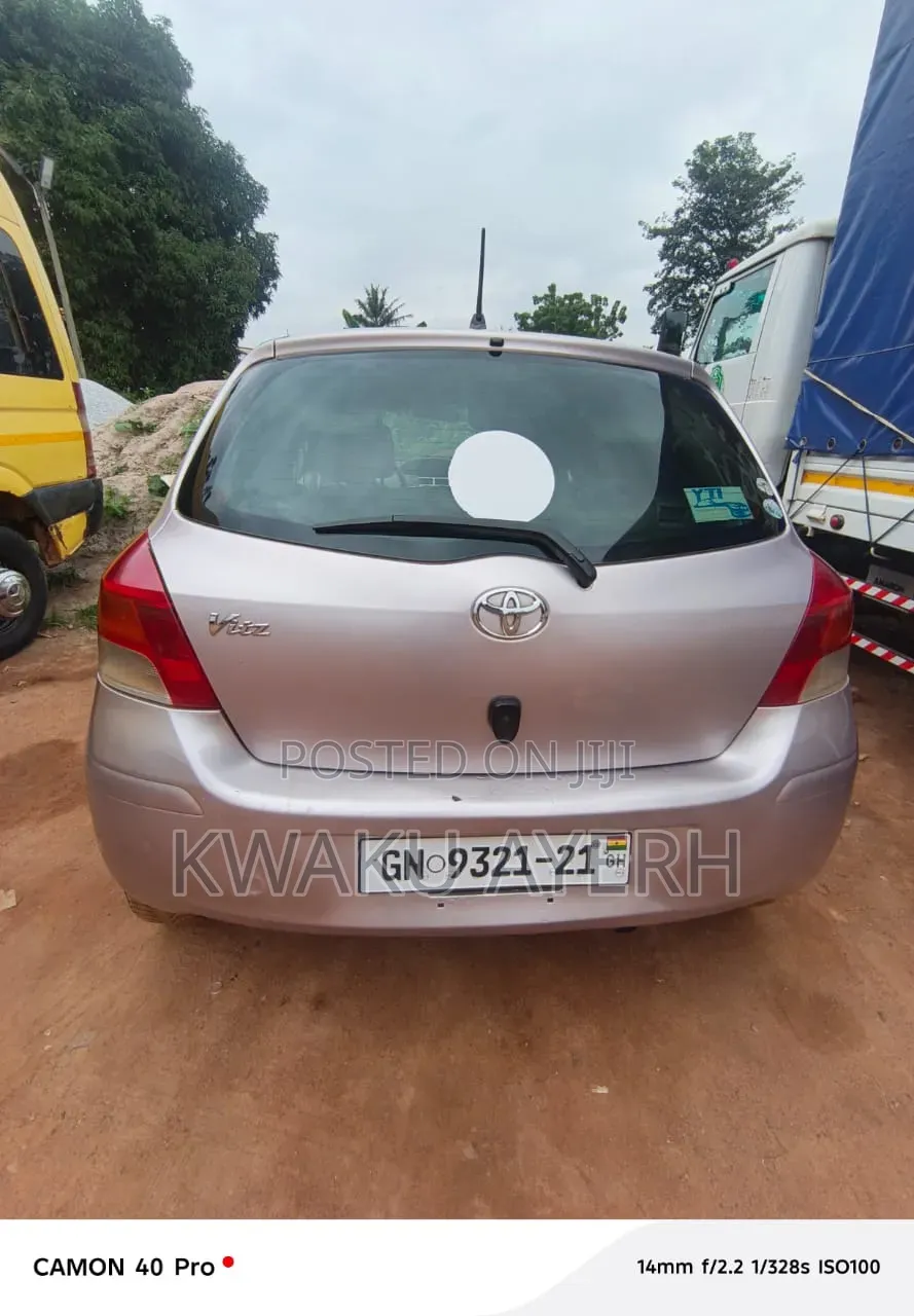 Toyota Vitz 2010 Beige