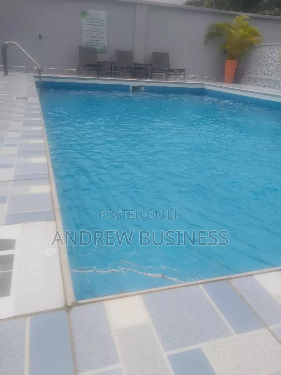 Swimming Pool Cleaning Service