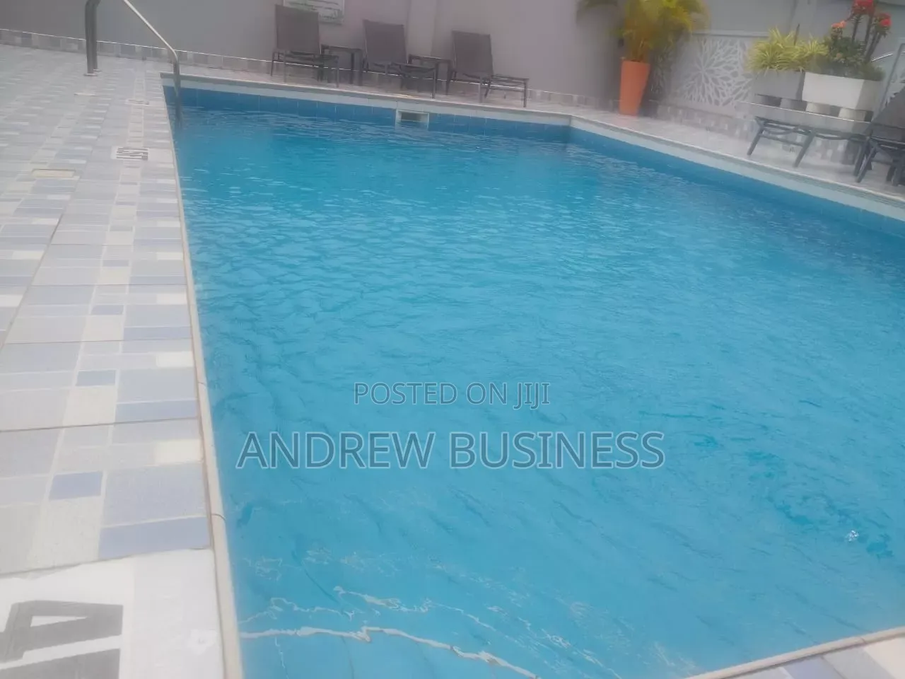 Swimming Pool Cleaning Service