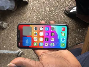 Apple iPhone 11 64 GB Black