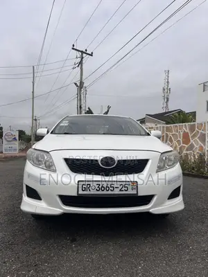 Toyota Corolla 2010 White