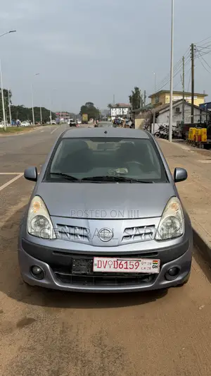 Nissan Pixo 1.0 FWD 2011 Gray