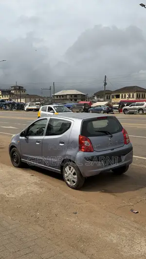 Nissan Pixo 1.0 FWD 2011 Gray