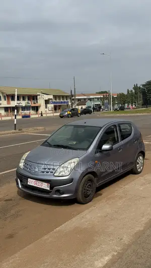 Nissan Pixo 1.0 FWD 2011 Gray