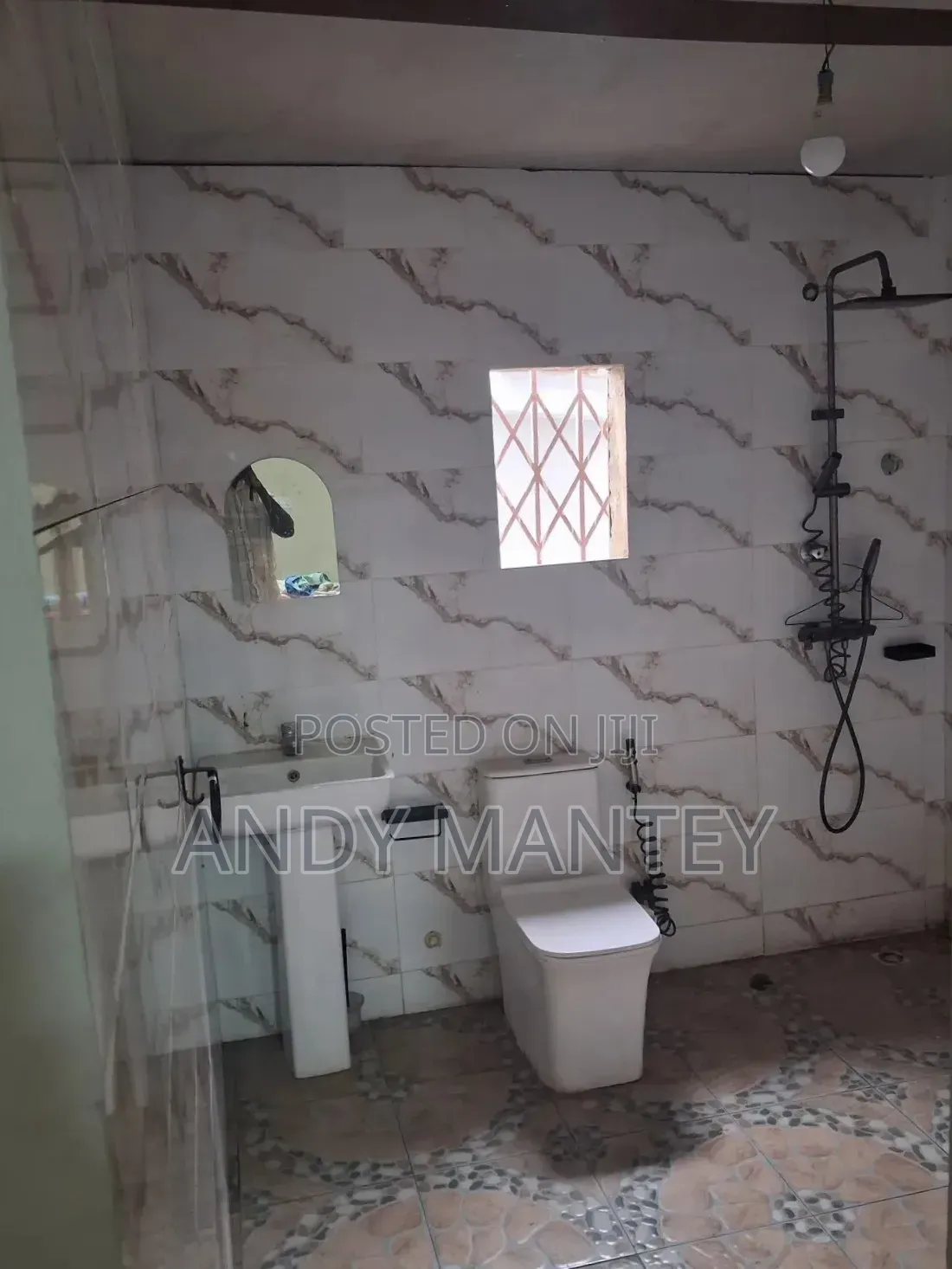 1bdrm House in Police Station for rent