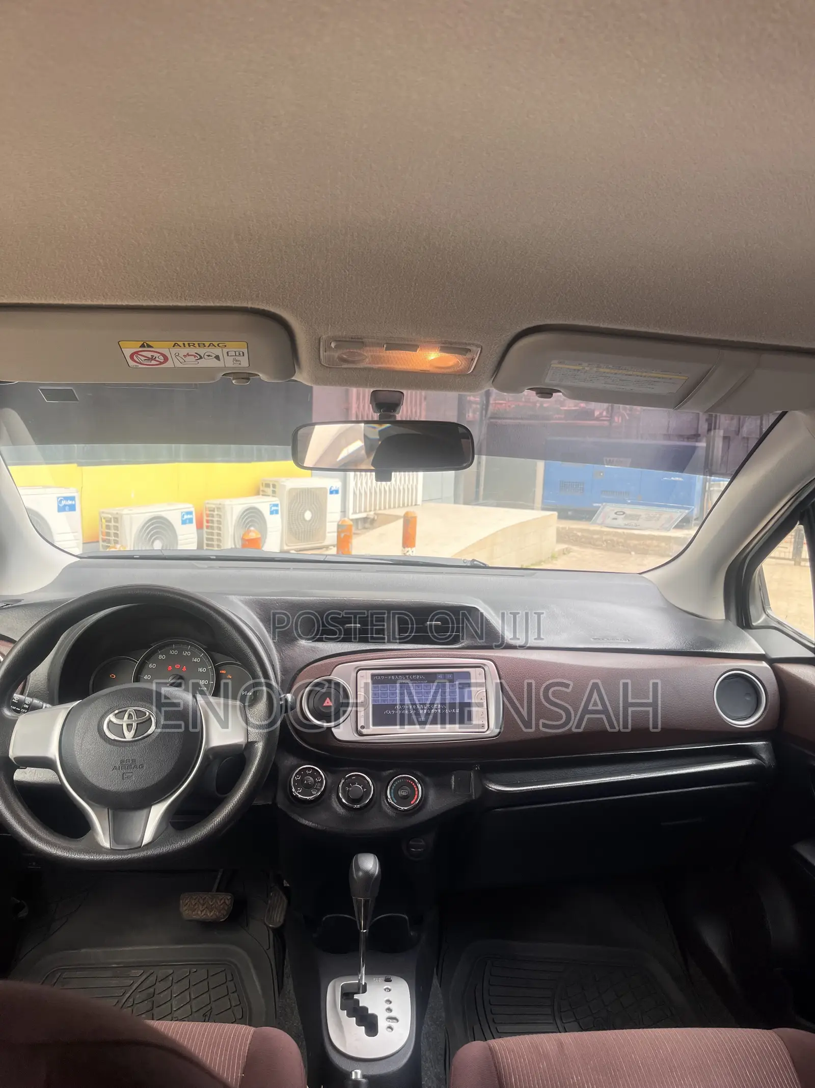 Toyota Vitz 1.3 AWD 5dr 2013 White
