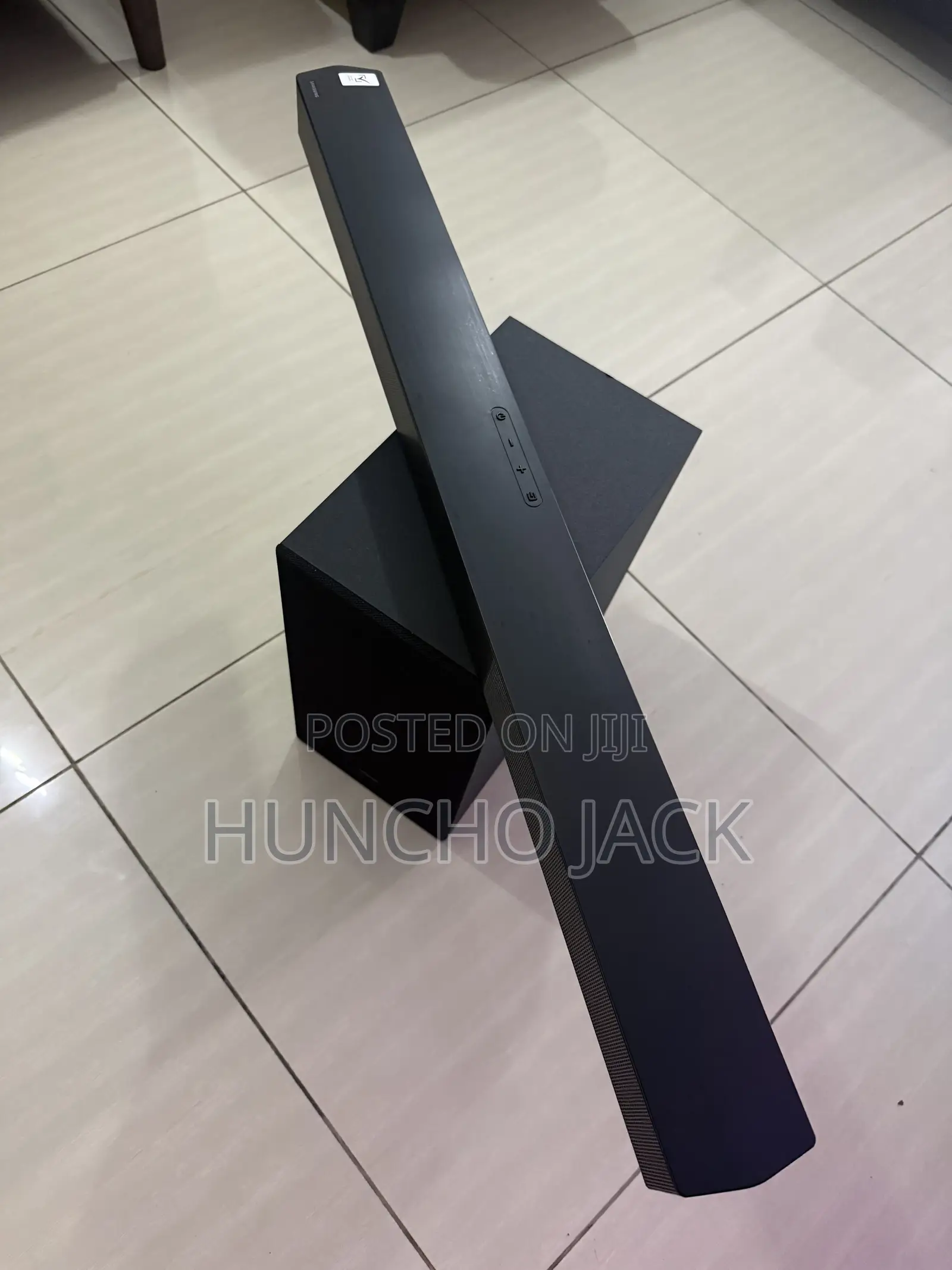 Sumsung Soundbar HW-B650