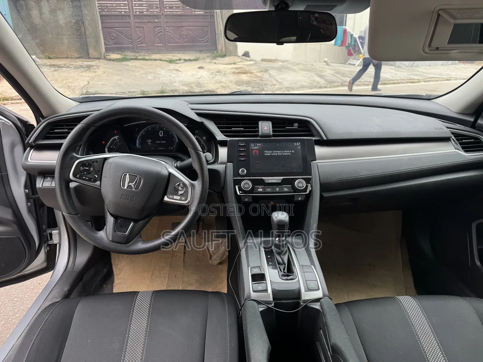 Honda Civic LX Sedan 2020 Silver