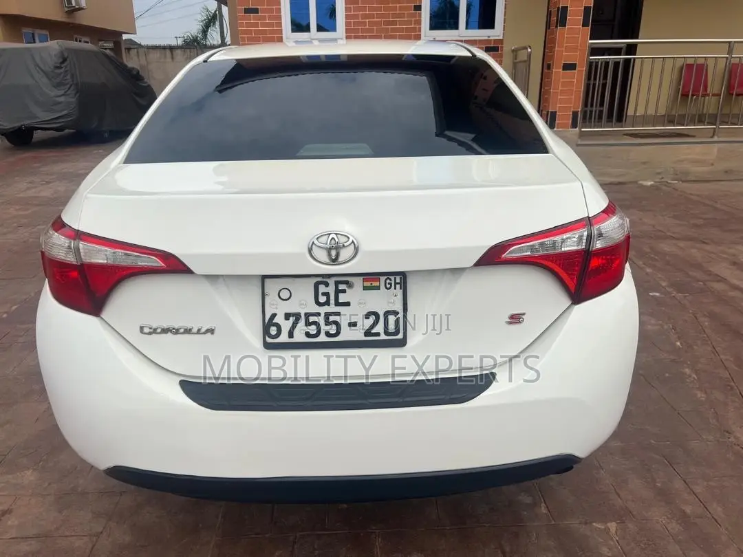 Toyota Corolla 2014 White