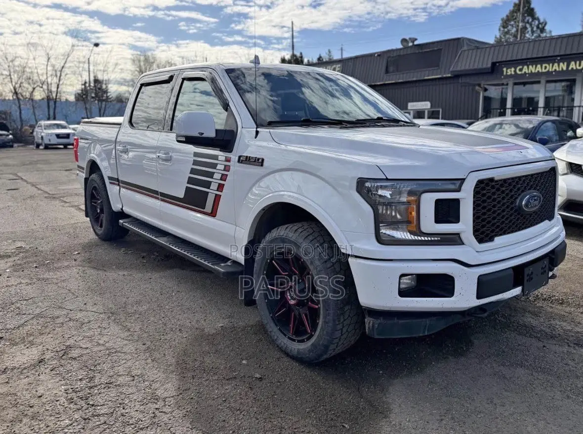 Ford F-150 Lariat 4x4 SuperCrew Cab Styleside 5.5 ft. box 145 in. WB