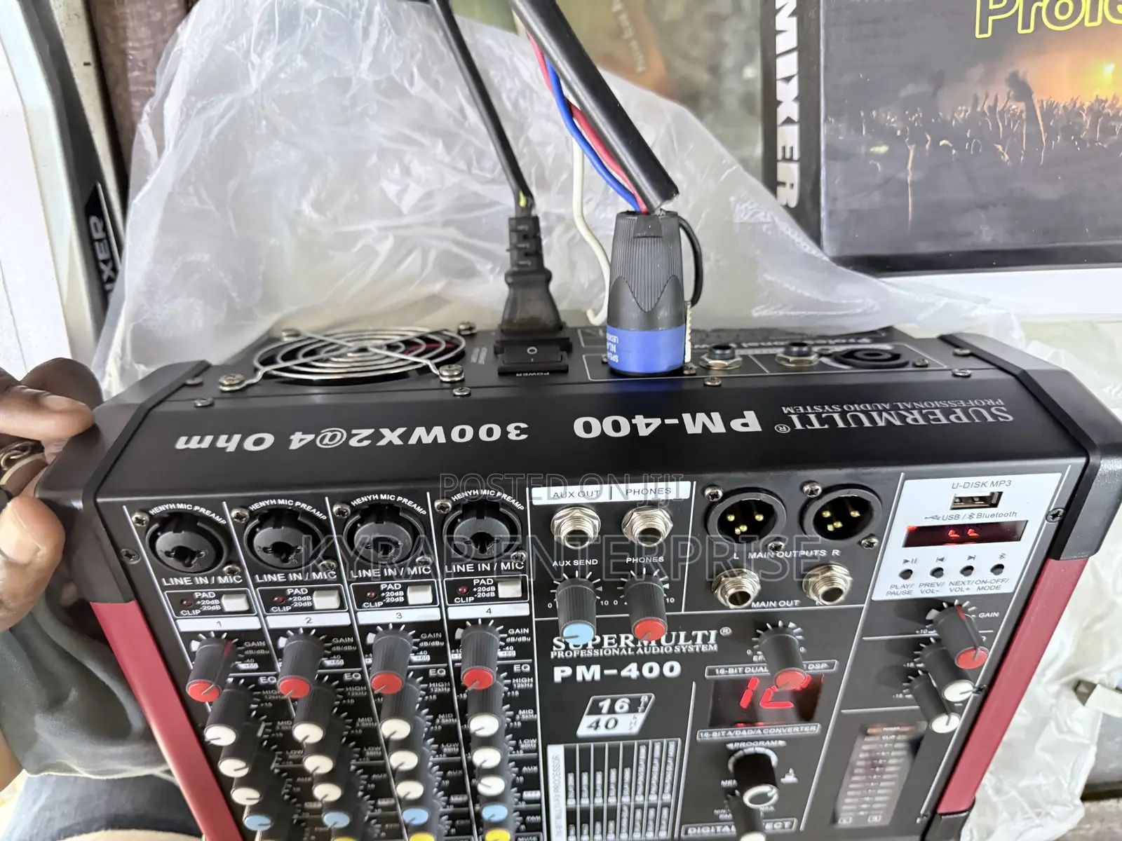 SUPERMULTI 4 Channel Active Mixer