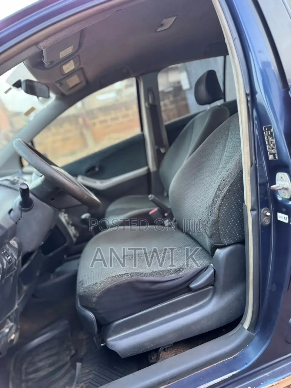 Toyota Vitz 2010 Black