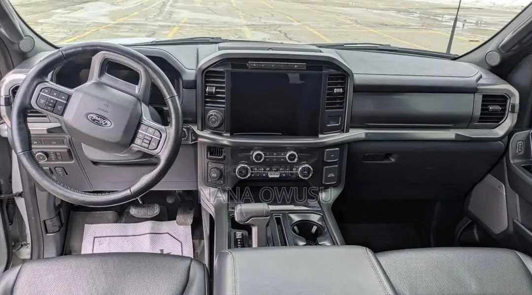 Ford F-150 LARIAT 4WD SuperCrew 6.5' Box 2025 Gray