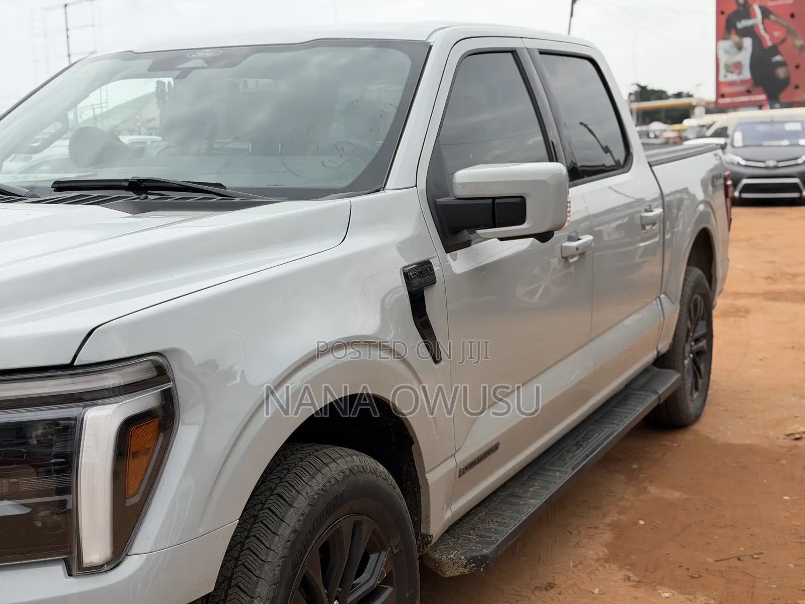 Ford F-150 LARIAT 4WD SuperCrew 6.5' Box 2025 Gray