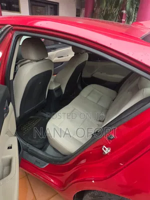Hyundai Elantra 2017 Red
